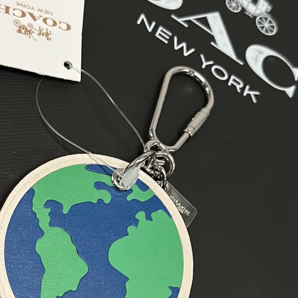Coach Earth Globe Planet Keychain Leather Bag Charm Silver FOB F54912 NWT - Picture 3 of 7